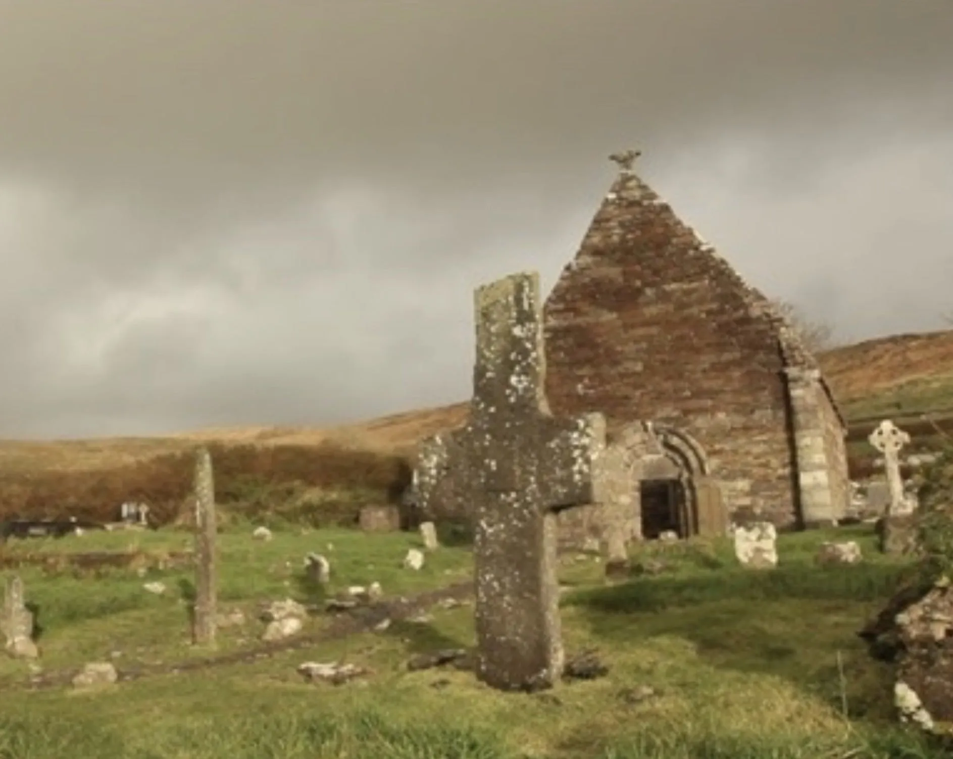 Dídean (Shelter) Cross - Carraig Dubh Collection