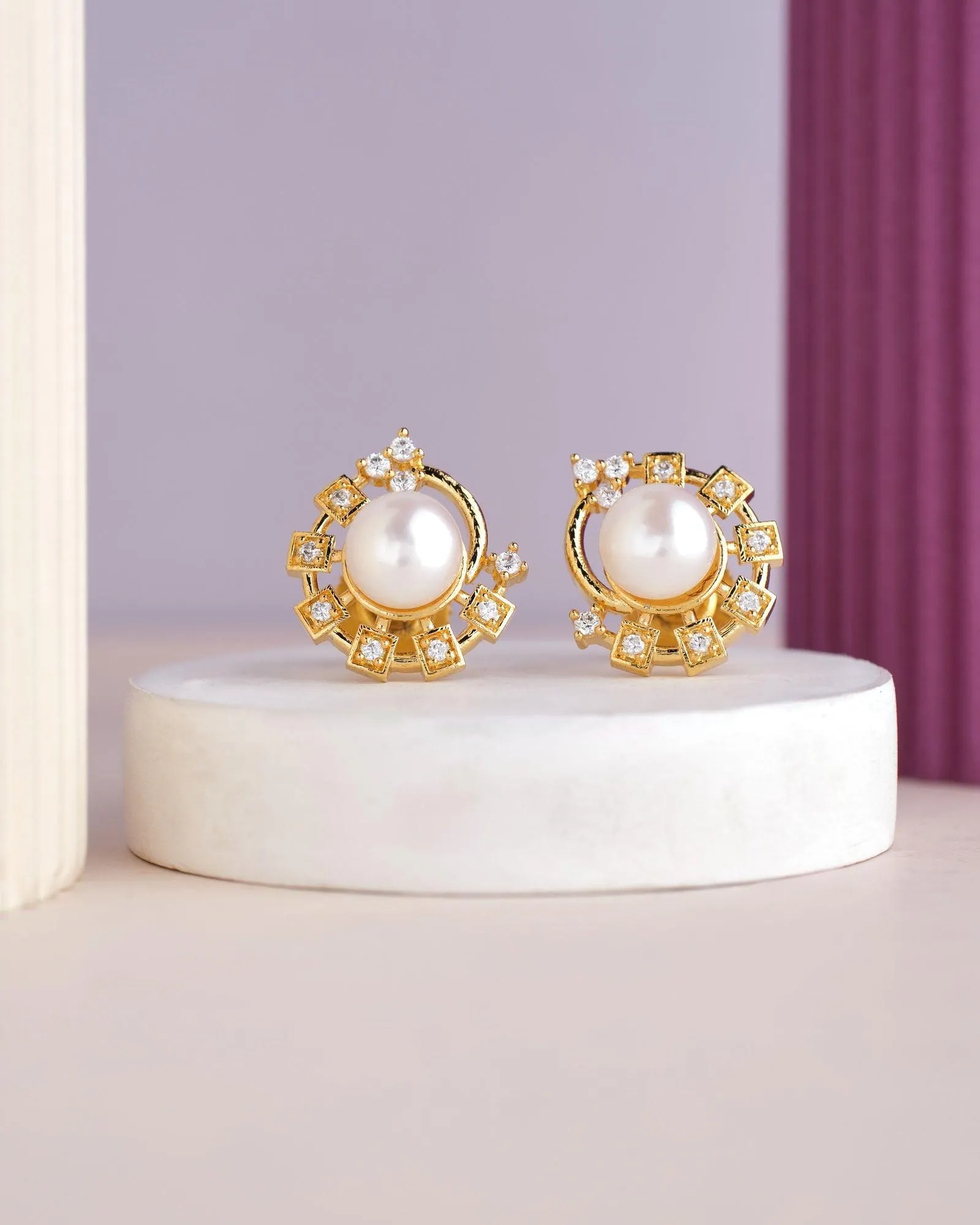 Delicate Stud Pearl Earring