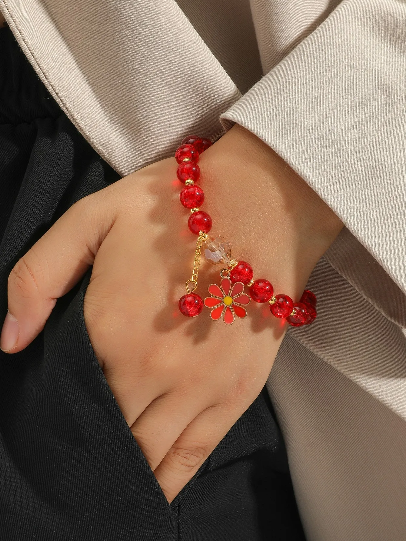 Red Flower Charm Beaded Bracelet Boho Crafted Creative Beads Design Stretchy